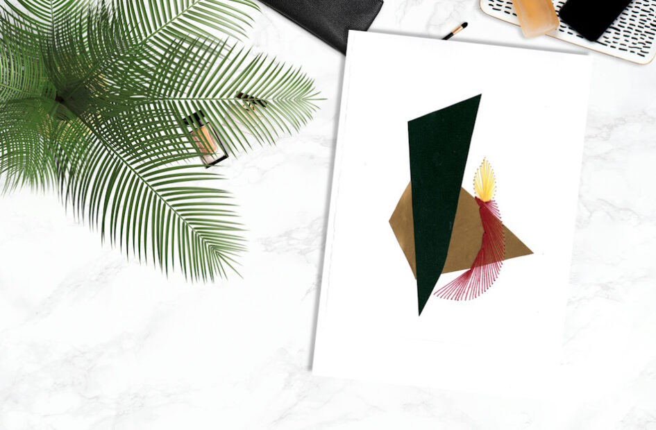 Grußkarte, Fadendesign, Tannenzweig, Marmorplatte, Laptop, Stift,