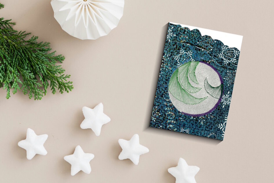 Grußkarte, Fadendesign, Weihnachtstisch, Dekoration, Tannenzweig, weiße Sterne,