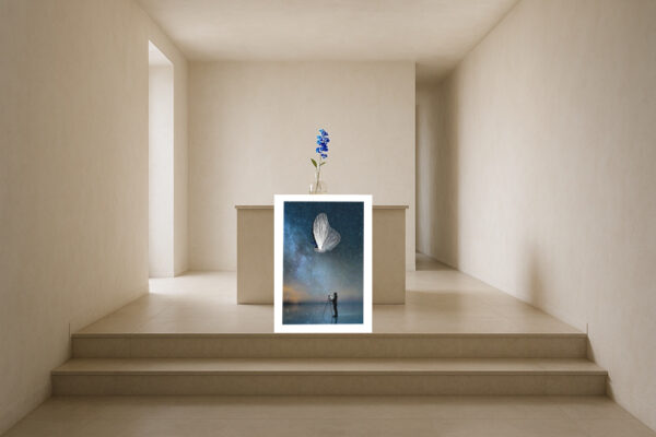 Grußkarte, Fadendesign, heller Raum, poetischer Raum, blaue Blume, Theke, Innenarchitektur modern,